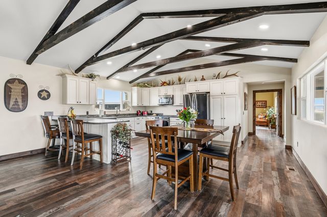 7122 E Langell Valley Road, Bonanza, OR 97623