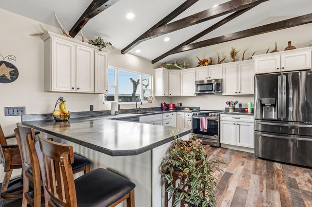 7122 E Langell Valley Road, Bonanza, OR 97623