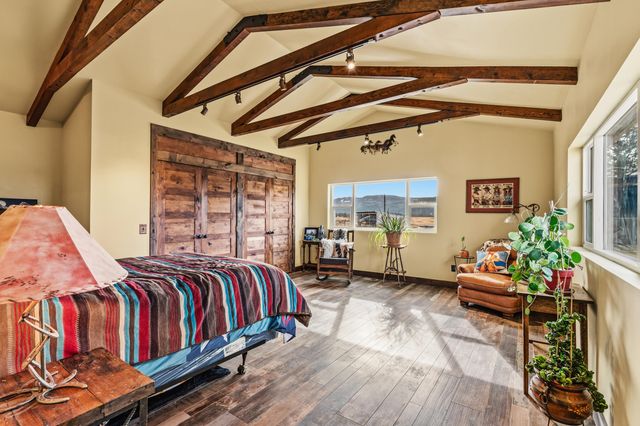 7122 E Langell Valley Road, Bonanza, OR 97623