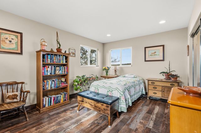 7122 E Langell Valley Road, Bonanza, OR 97623