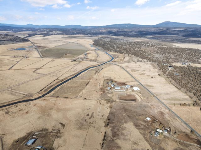 7122 E Langell Valley Road, Bonanza, OR 97623