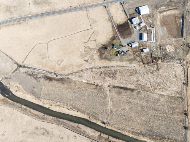 7122 E Langell Valley Road, Bonanza, OR 97623