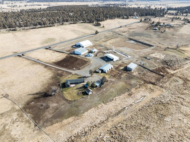 7122 E Langell Valley Road, Bonanza, OR 97623