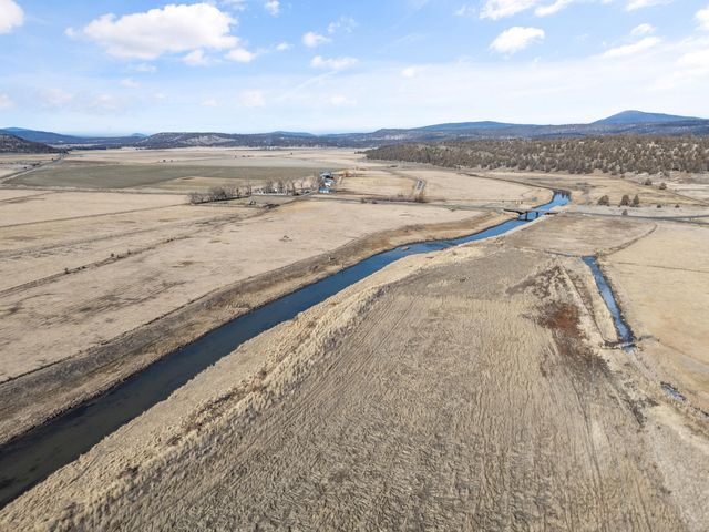 7122 E Langell Valley Road, Bonanza, OR 97623