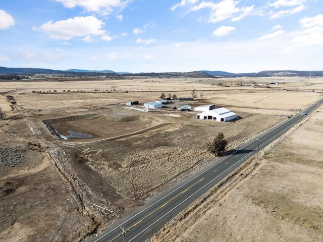 7122 E Langell Valley Road, Bonanza, OR 97623