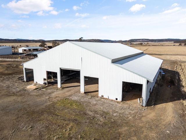 7122 E Langell Valley Road, Bonanza, OR 97623