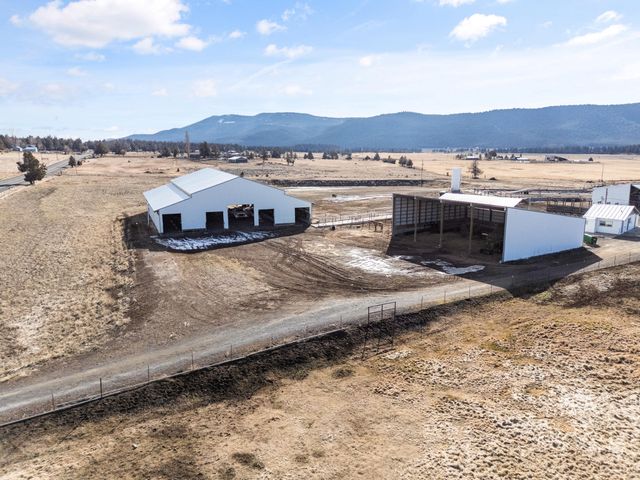 7122 E Langell Valley Road, Bonanza, OR 97623