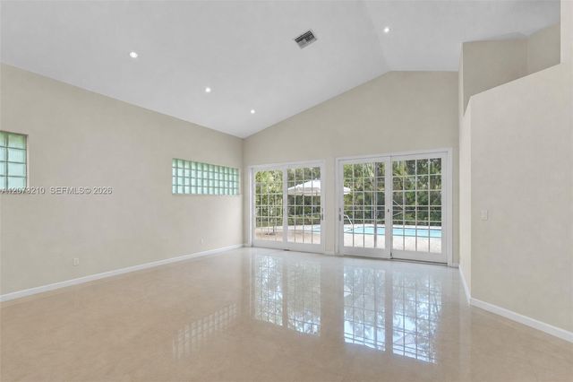 1090 SW 156th Avenue, Pembroke Pines, FL 33027