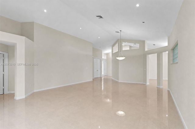 1090 SW 156th Avenue, Pembroke Pines, FL 33027