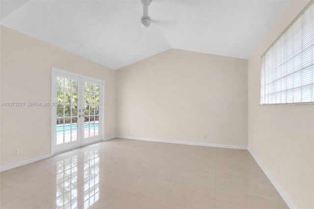 1090 SW 156th Avenue, Pembroke Pines, FL 33027