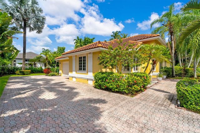 1090 SW 156th Avenue, Pembroke Pines, FL 33027