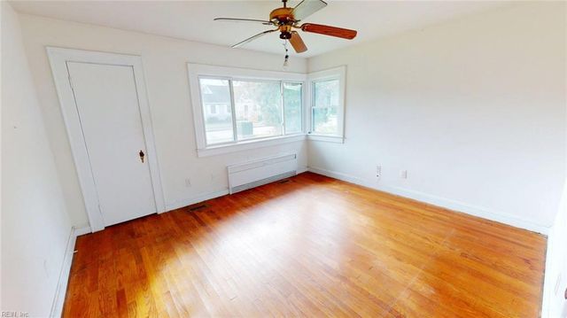 19 Magnolia PL, Hampton, VA 23669