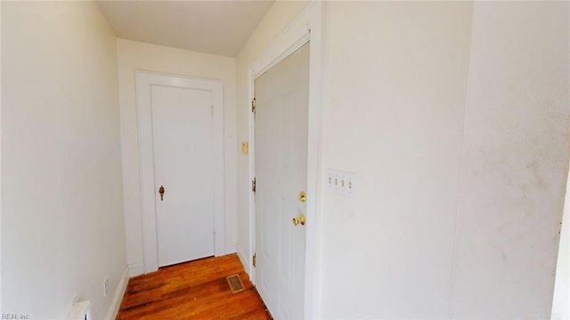 19 Magnolia PL, Hampton, VA 23669