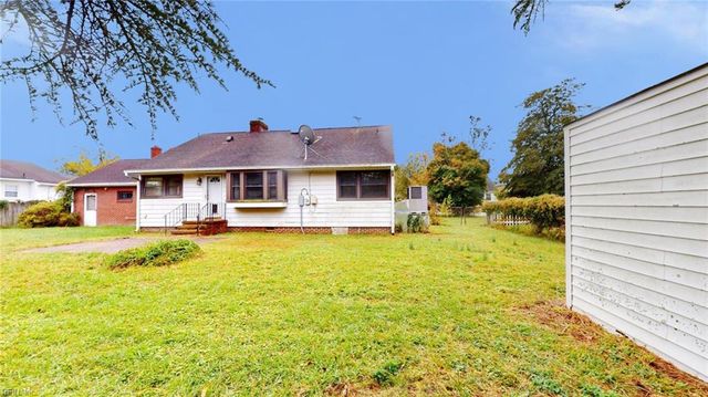 19 Magnolia PL, Hampton, VA 23669