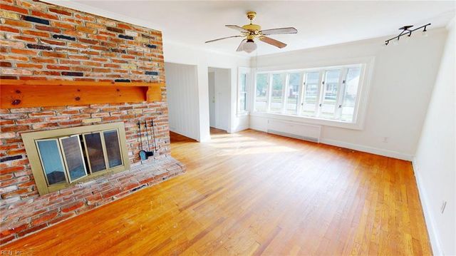 19 Magnolia PL, Hampton, VA 23669