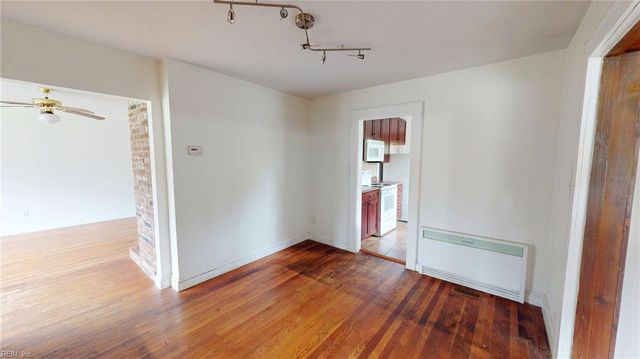 19 Magnolia PL, Hampton, VA 23669