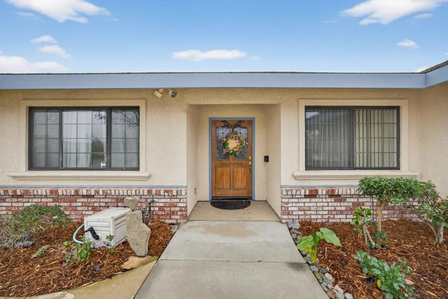 740 Lake Canyon Ave, Galt, CA 95632