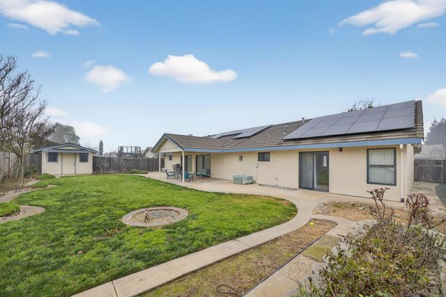 740 Lake Canyon Ave, Galt, CA 95632