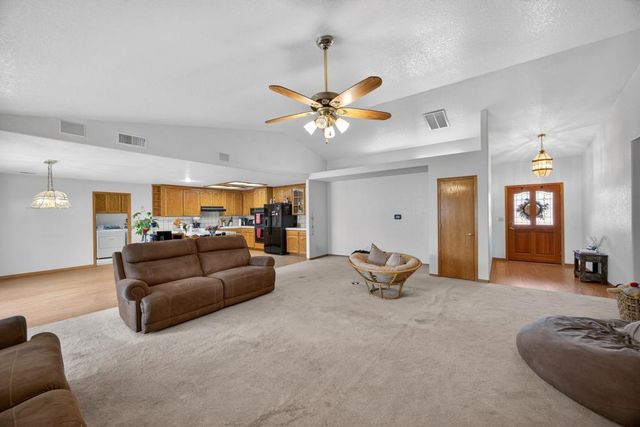 740 Lake Canyon Ave, Galt, CA 95632