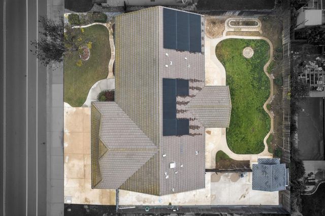 740 Lake Canyon Ave, Galt, CA 95632