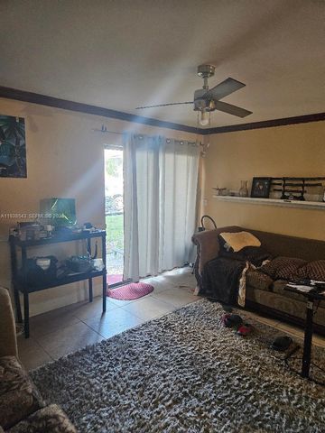 18755 NW 62nd Avenue 101, Hialeah, FL 33015