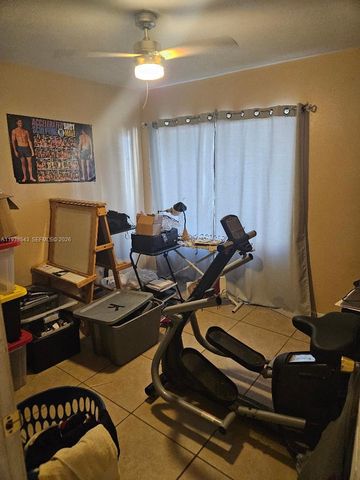 18755 NW 62nd Avenue 101, Hialeah, FL 33015