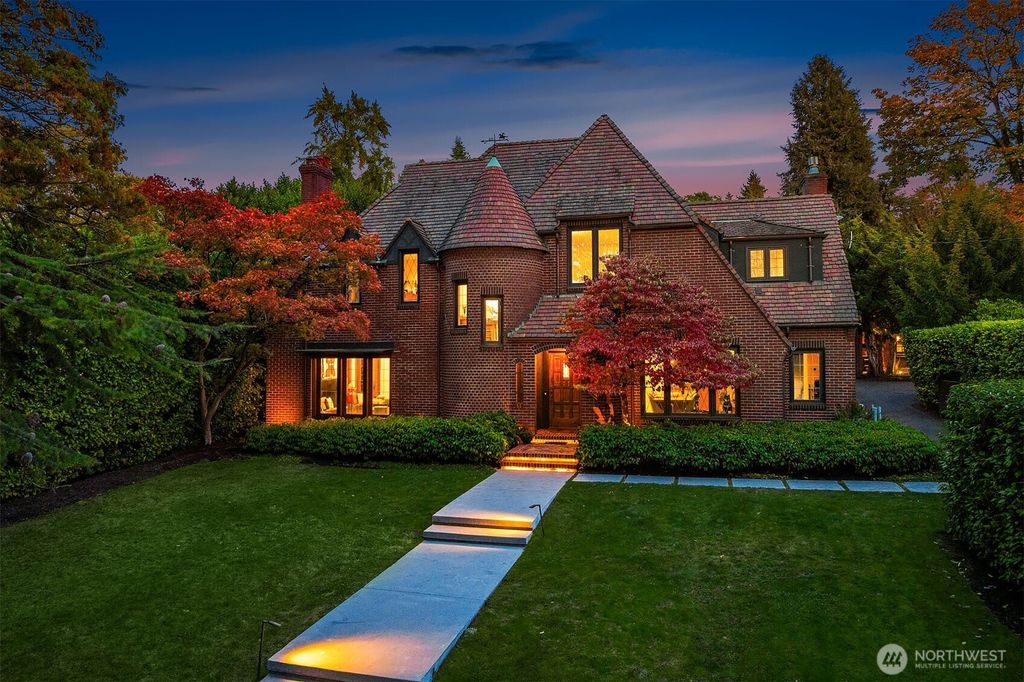 1626 Federal Avenue E, Seattle, WA 98102