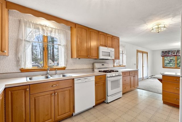 37 Tower Farm Road, Billerica, MA 01821