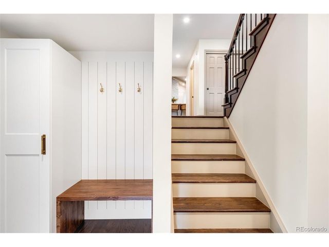 8024 S Oneida Ct, Centennial, CO 80112