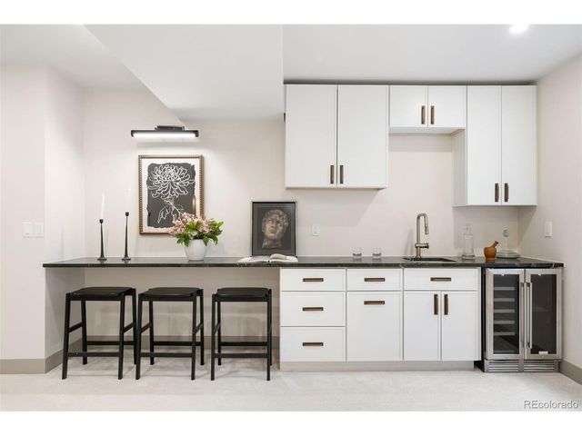 8024 S Oneida Ct, Centennial, CO 80112