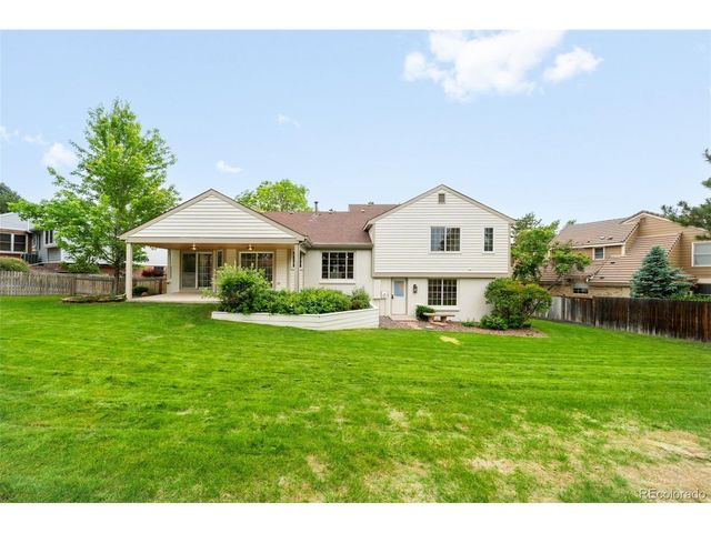 8024 S Oneida Ct, Centennial, CO 80112