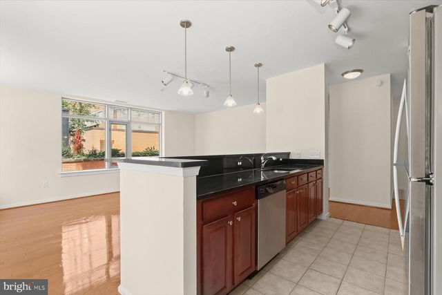 6506 AMERICA BLVD #211, Hyattsville, MD 20782