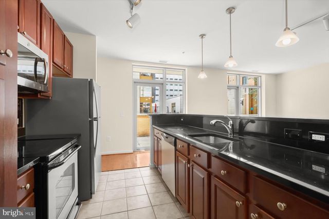 6506 AMERICA BLVD #211, Hyattsville, MD 20782