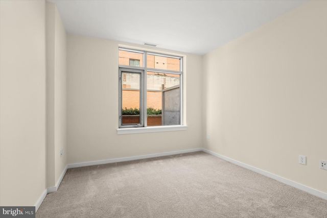 6506 AMERICA BLVD #211, Hyattsville, MD 20782