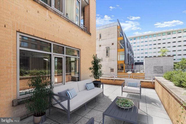 6506 AMERICA BLVD #211, Hyattsville, MD 20782
