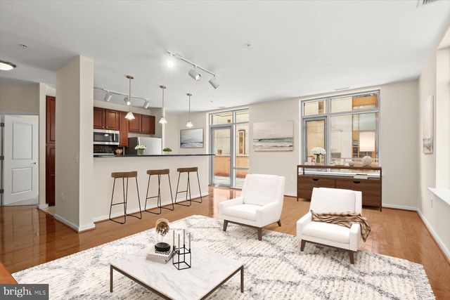 6506 AMERICA BLVD #211, Hyattsville, MD 20782