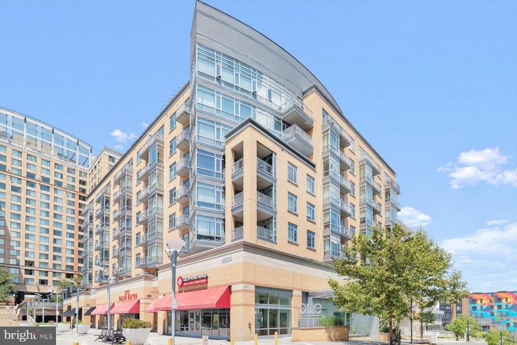 6506 AMERICA BLVD #211, Hyattsville, MD 20782