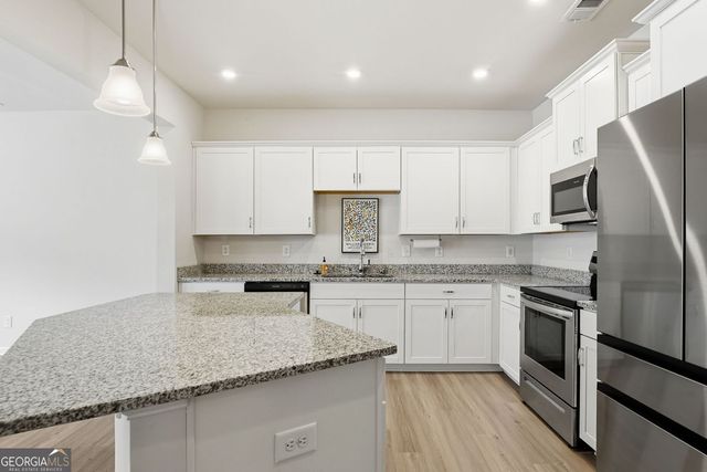 144 Sawgrass Drive, Ball Ground, GA 30107