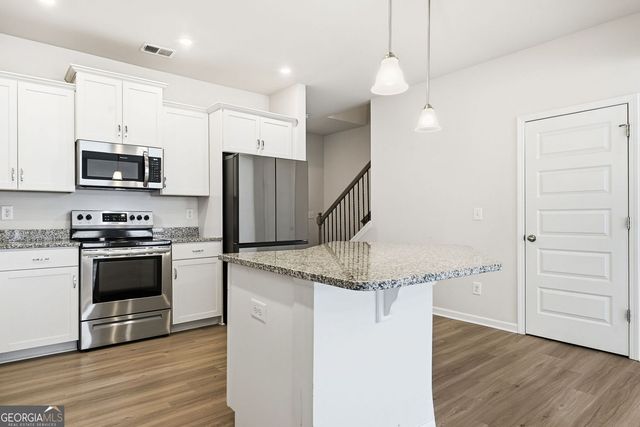 144 Sawgrass Drive, Ball Ground, GA 30107