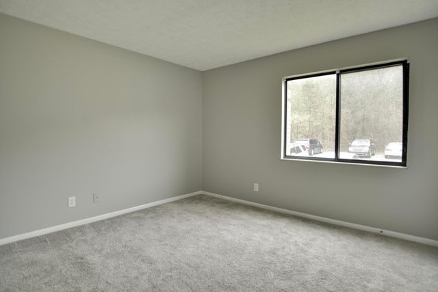 14 Woodland Hills Drive, 5, Southgate, KY 41071