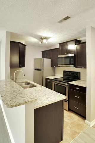 14 Woodland Hills Drive, 5, Southgate, KY 41071