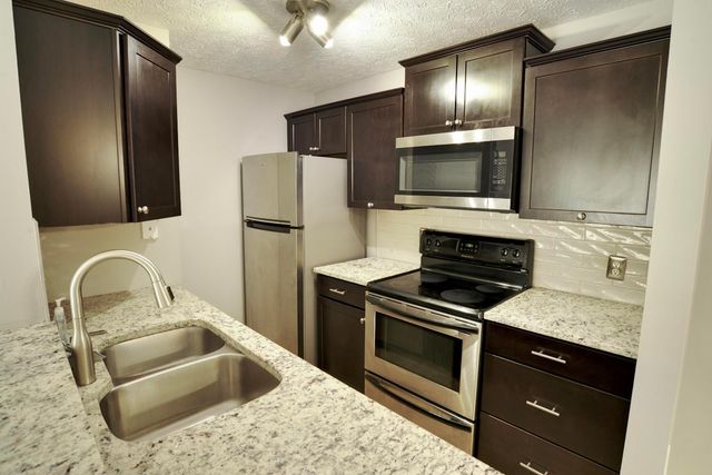 14 Woodland Hills Drive, 5, Southgate, KY 41071