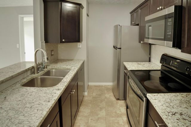 14 Woodland Hills Drive, 5, Southgate, KY 41071