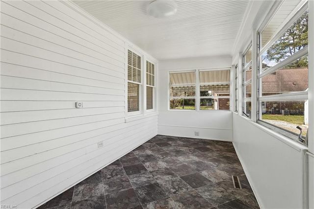 121 Old Railway RD, Yorktown, VA 23692