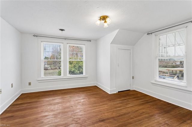 121 Old Railway RD, Yorktown, VA 23692