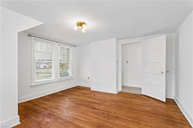 121 Old Railway RD, Yorktown, VA 23692