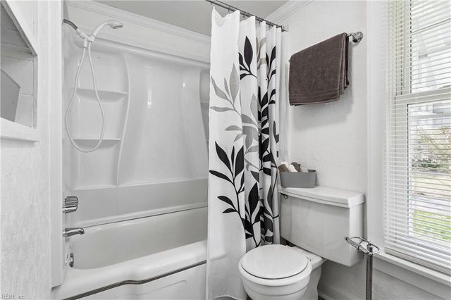 121 Old Railway RD, Yorktown, VA 23692