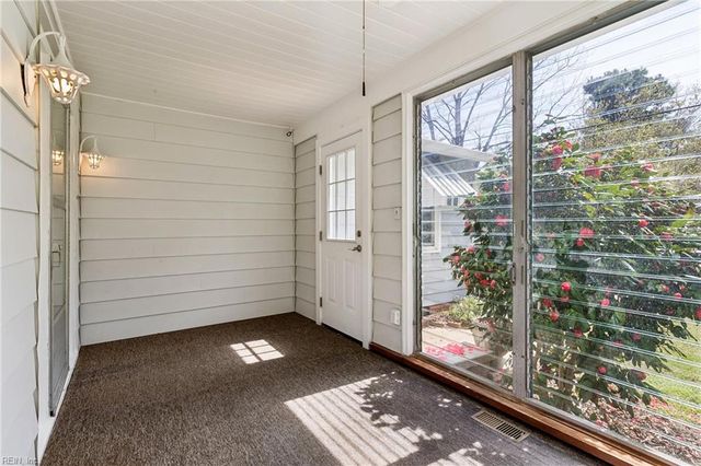 121 Old Railway RD, Yorktown, VA 23692