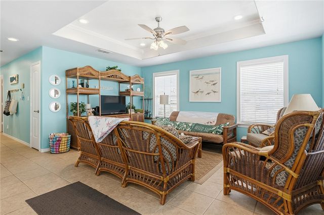 908 S Live Oak St, Rockport, TX 78382