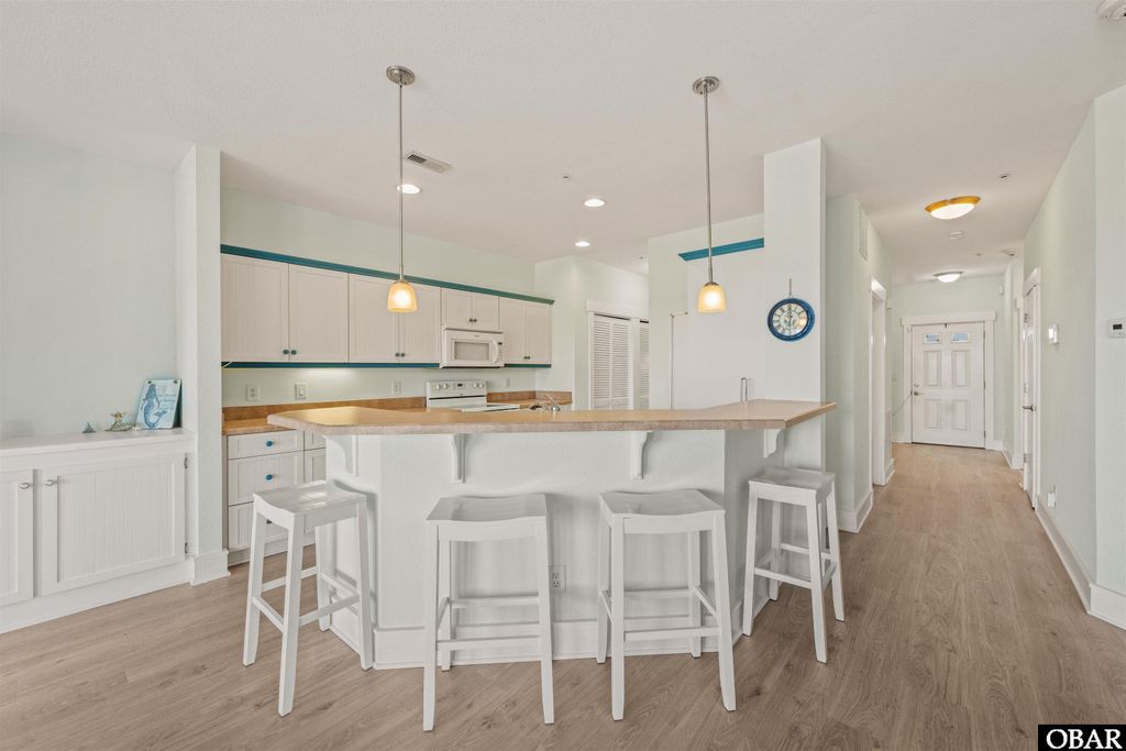 Image 9 of property listing at 100 Mercedes Ct Unit C, Grandy, NC 27939